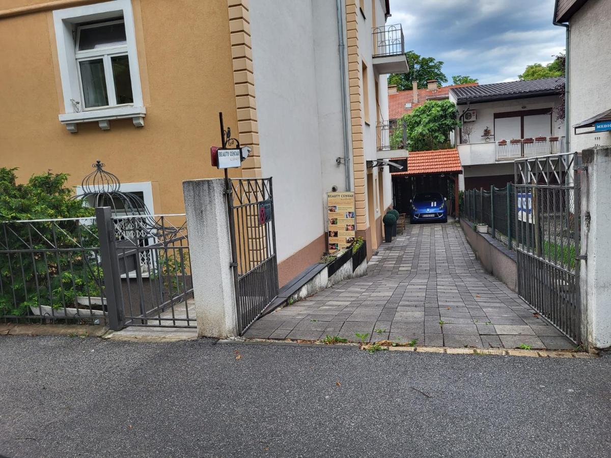 Apartman Buzanova Lejlighed Zagreb Eksteriør billede